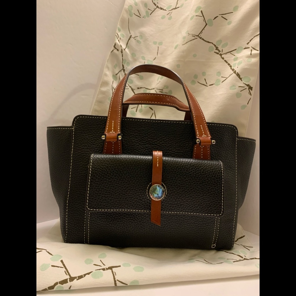 Dooney & Bourke Black Pebble Leather Purse Smooth leather brown handles & strap